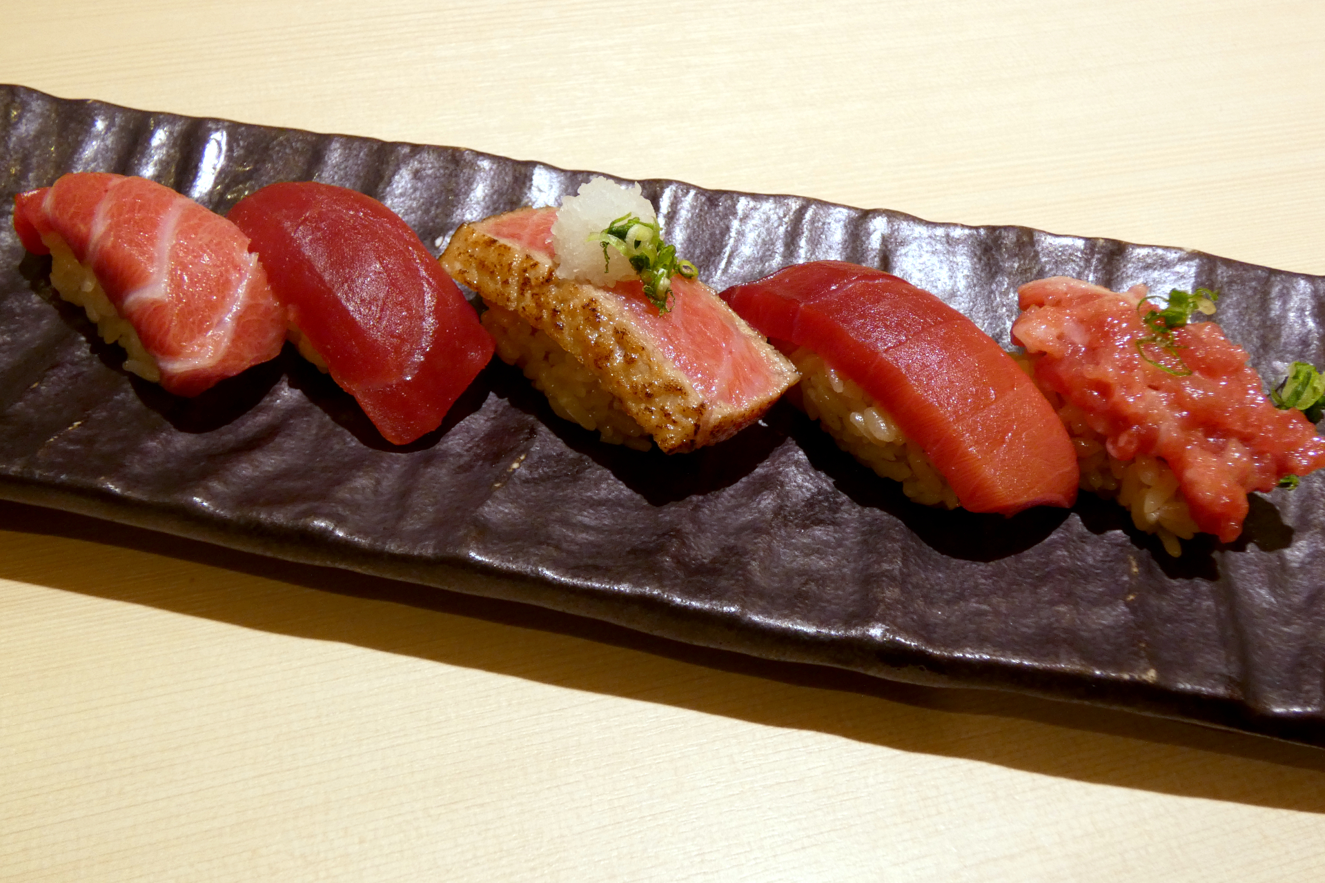 絶品！本まぐろ五貫盛