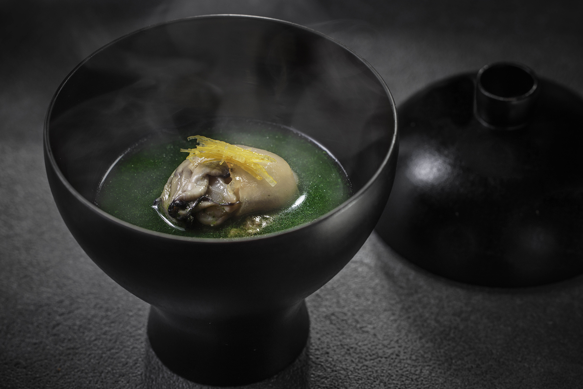 椀物 牡蠣 猪とそのラルド 春菊