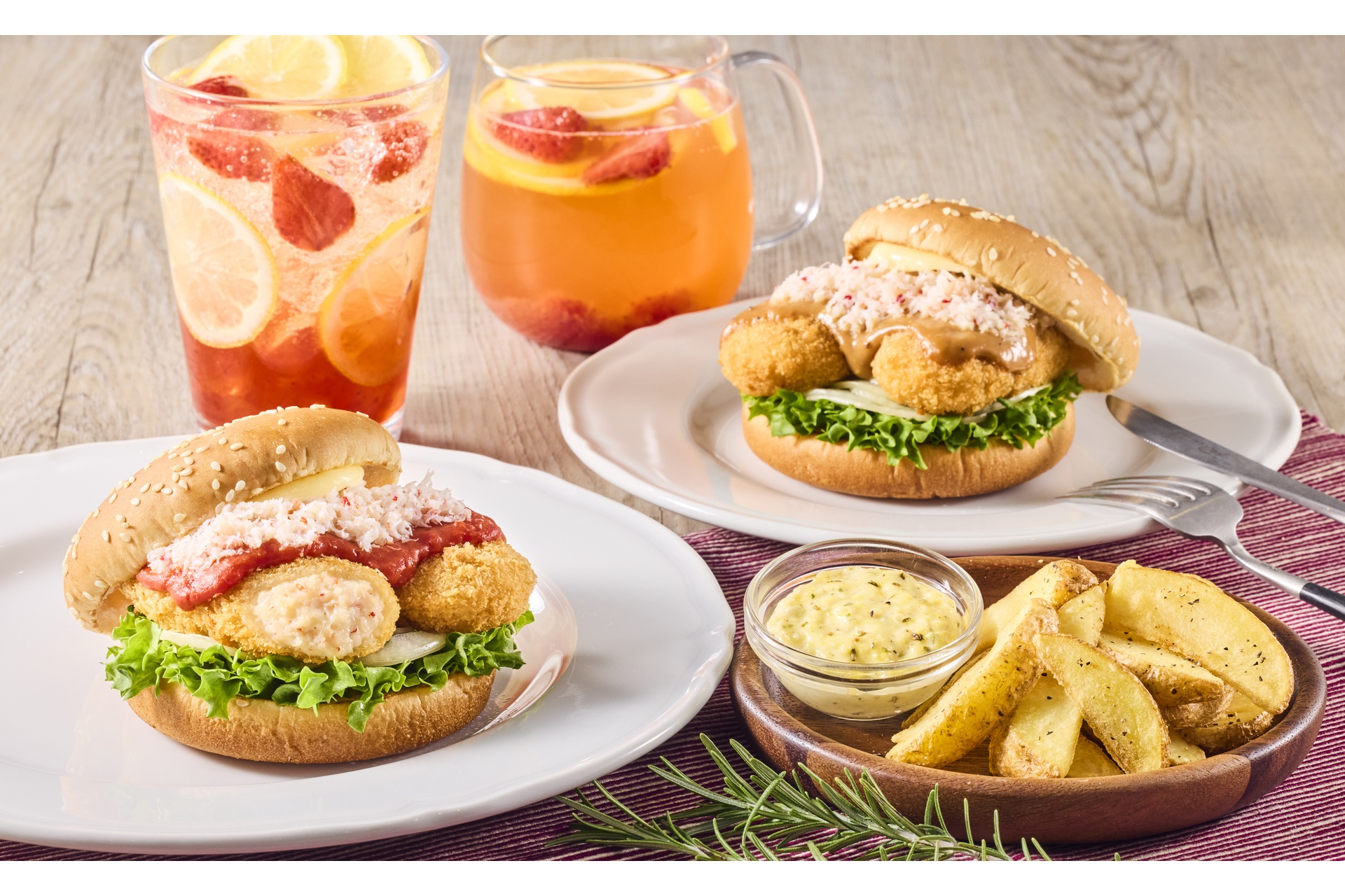 フレッシュネスバーガー「オオズワイガニのクリームコロッケバーガー」