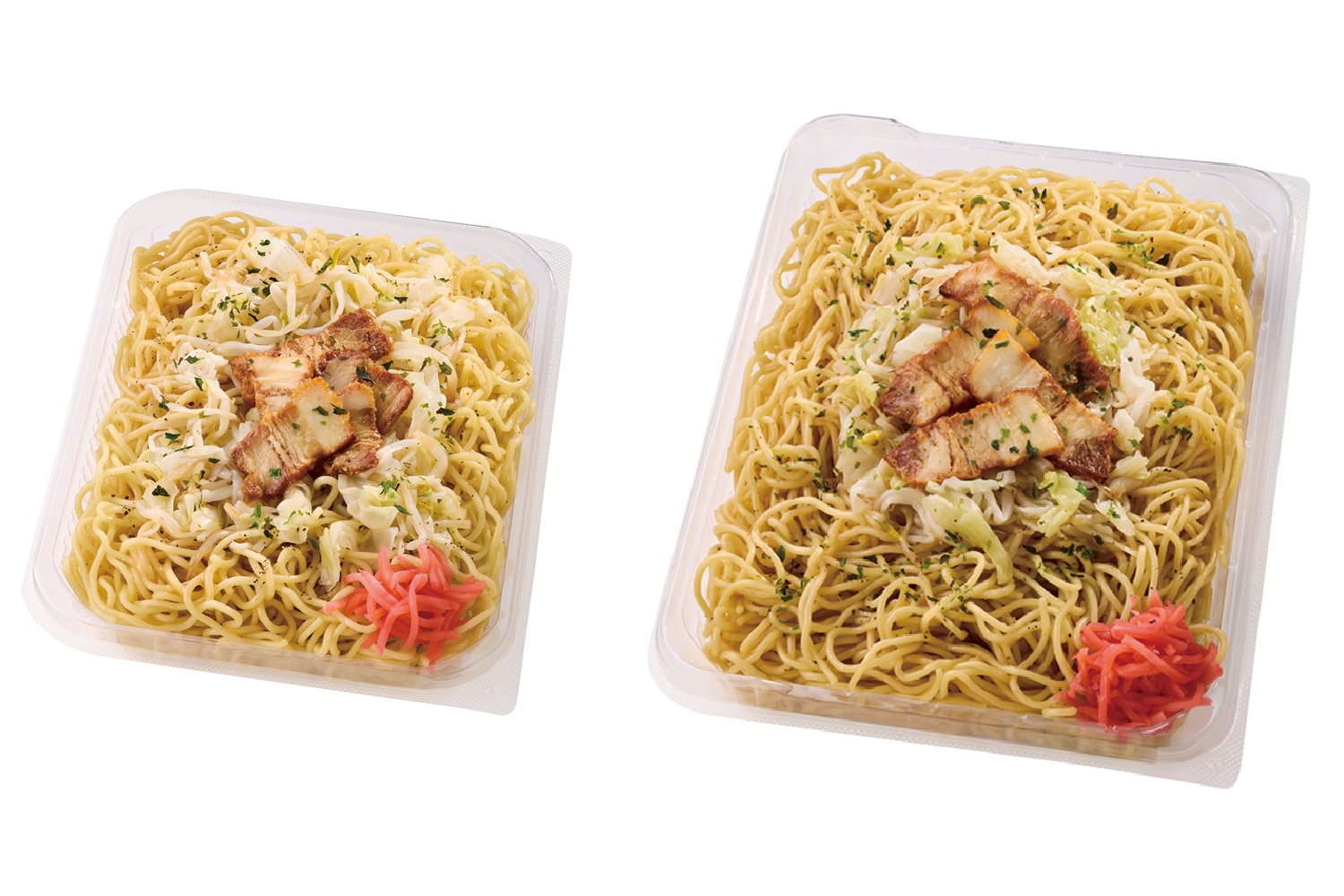 左が従来品、右が「盛りすぎ！塩焼そば」（538円）