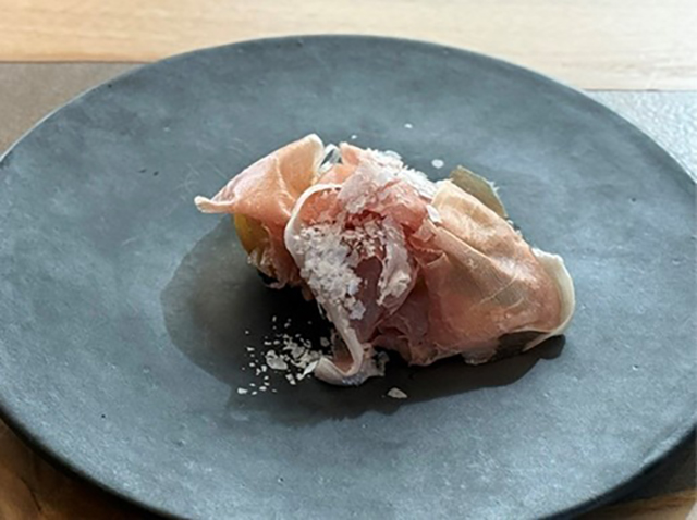 ペブル（イタリア料理） &copy;Michelin