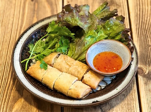 ピタックごはん（タイ料理） &copy;Michelin