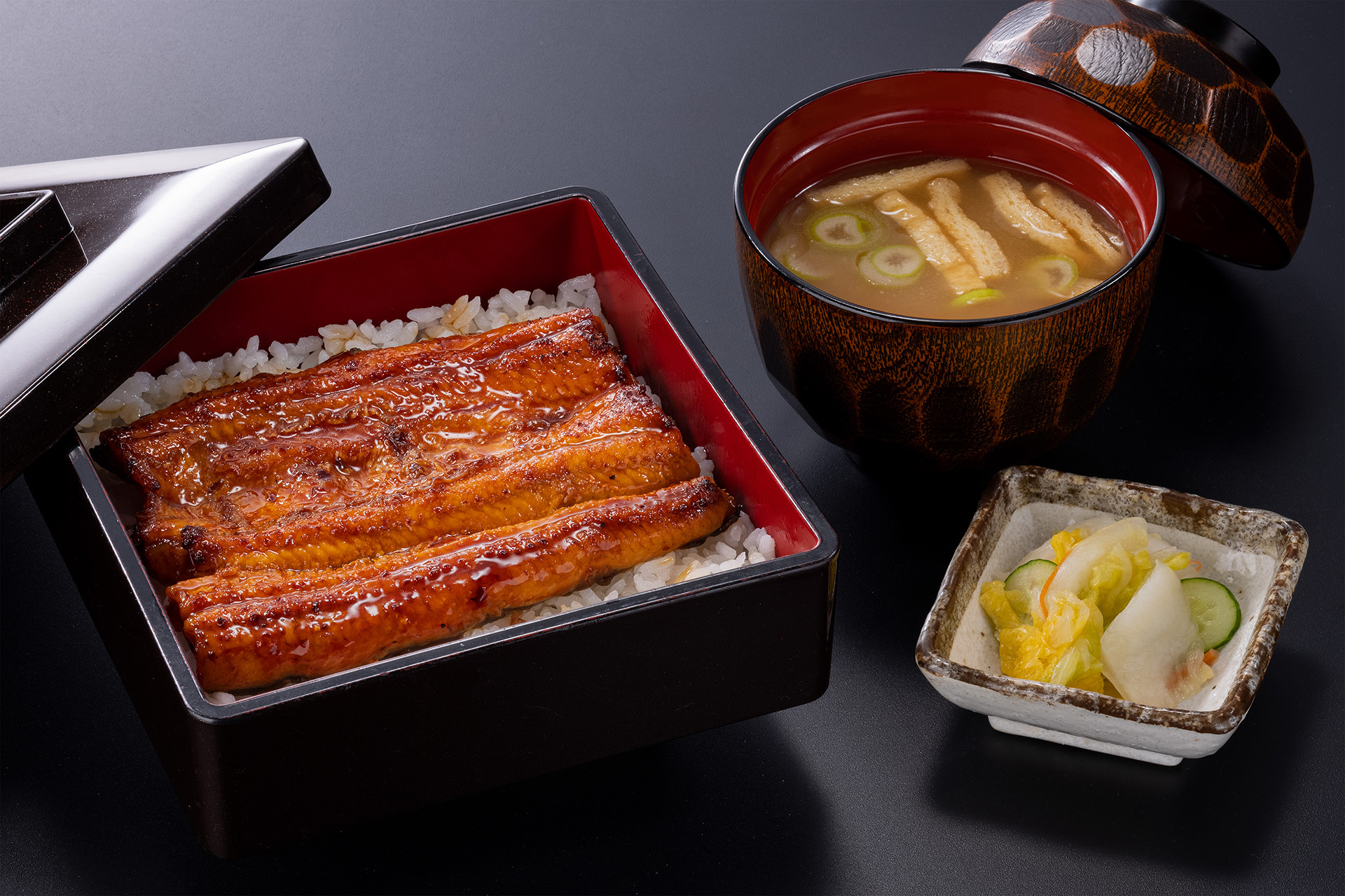 「うな重」（3179円）