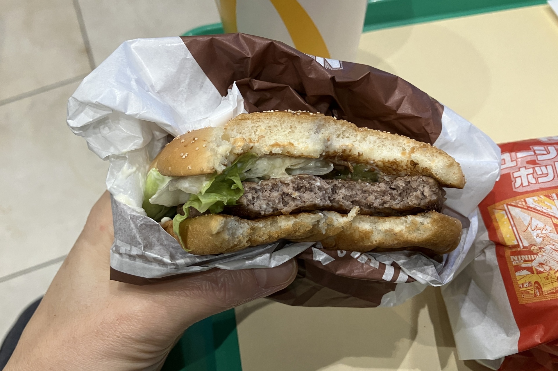 肉々しさが感じられるN.Y. 肉厚ビーフ ペッパー＆ビーフソテー