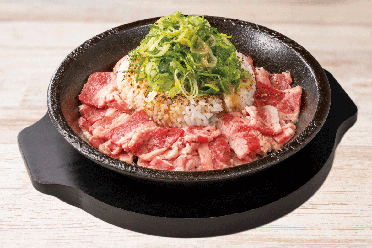 「ねぎ塩カルビ1.5倍ペッパーライス」（1370円、ライス大盛 1460円）