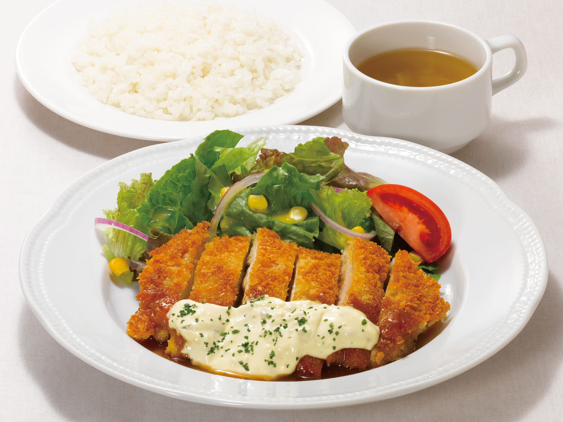 「（木・金）チキンカツ南蛮ソースランチ」（1078円）