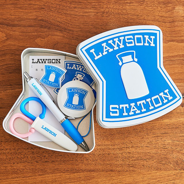 「LAWSON OFFICIAL BOOK ローソンお楽しみセットver.」（2959円）