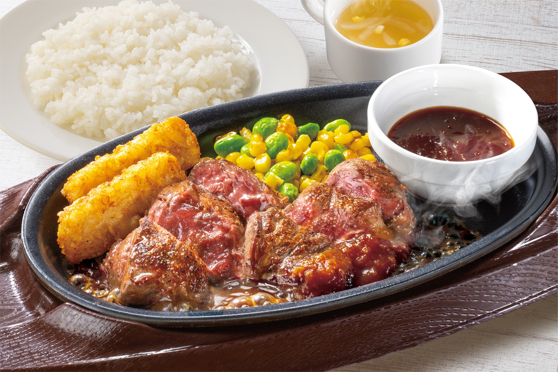 赤身ビーフステーキ 約100gランチ（ライス or パン・日替わりスープ付き）