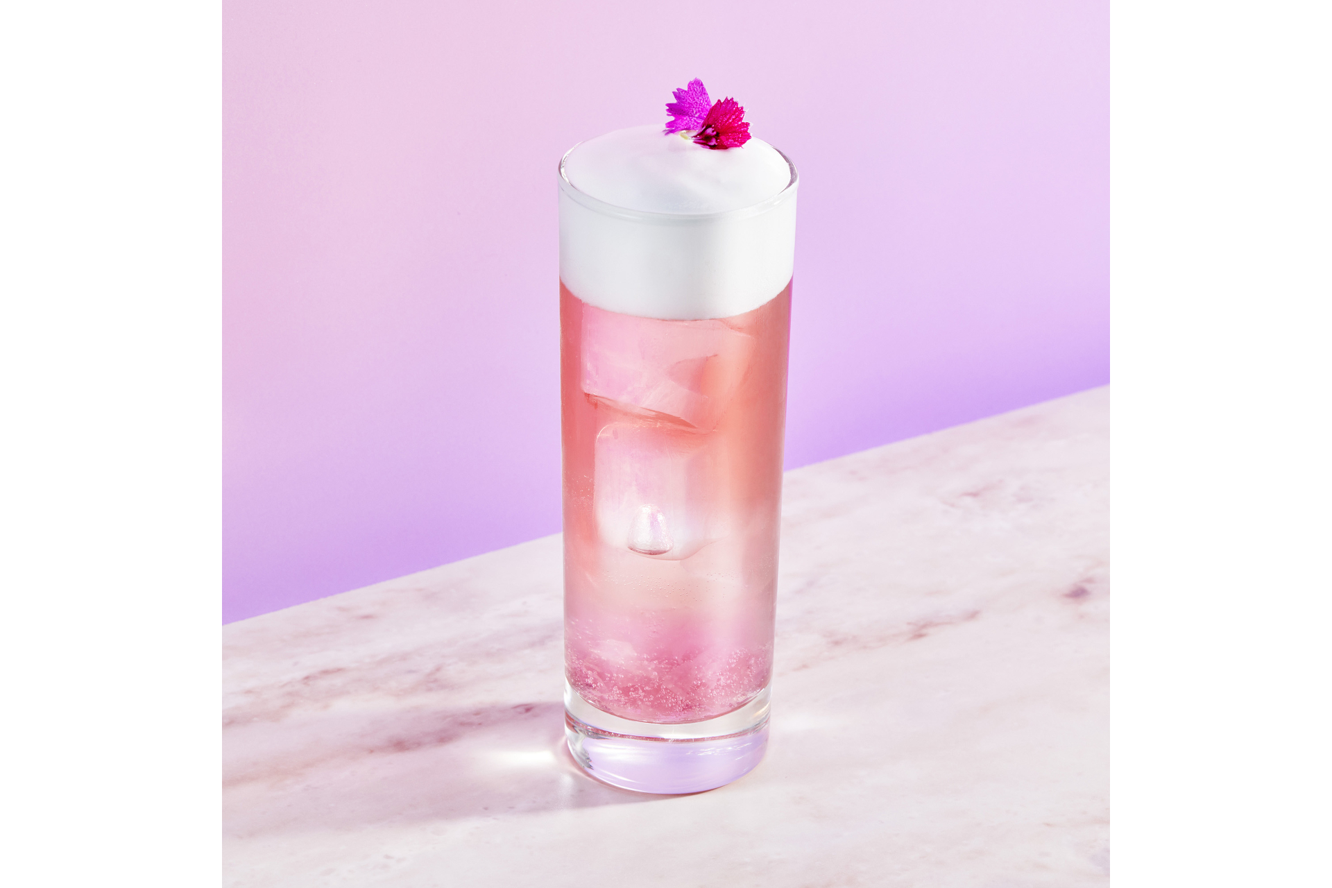 「夕桜 アリュール ピーチ ティー」（1200円）