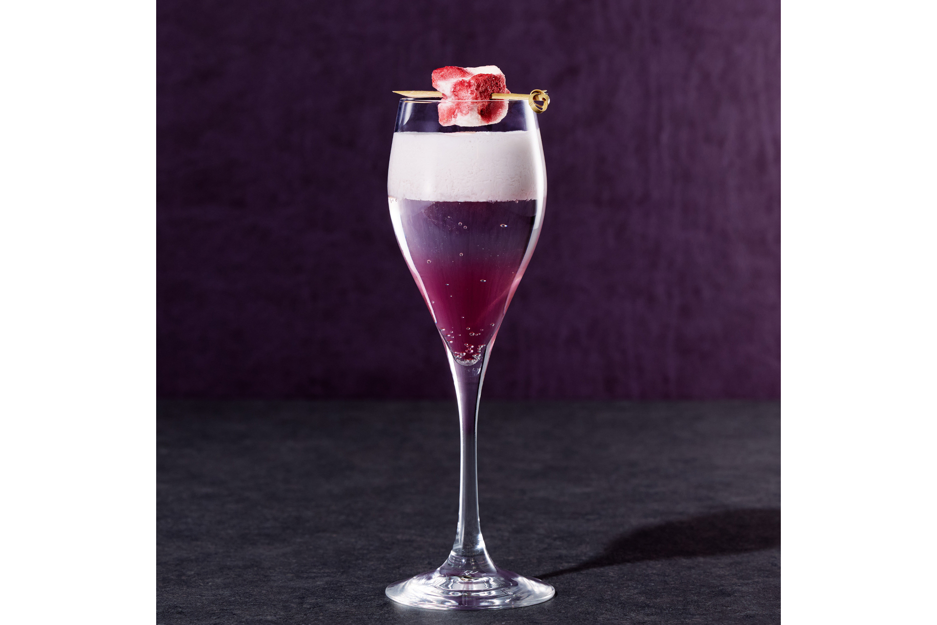 「桜 アリュール ストロベリー フィズ」（2500円）