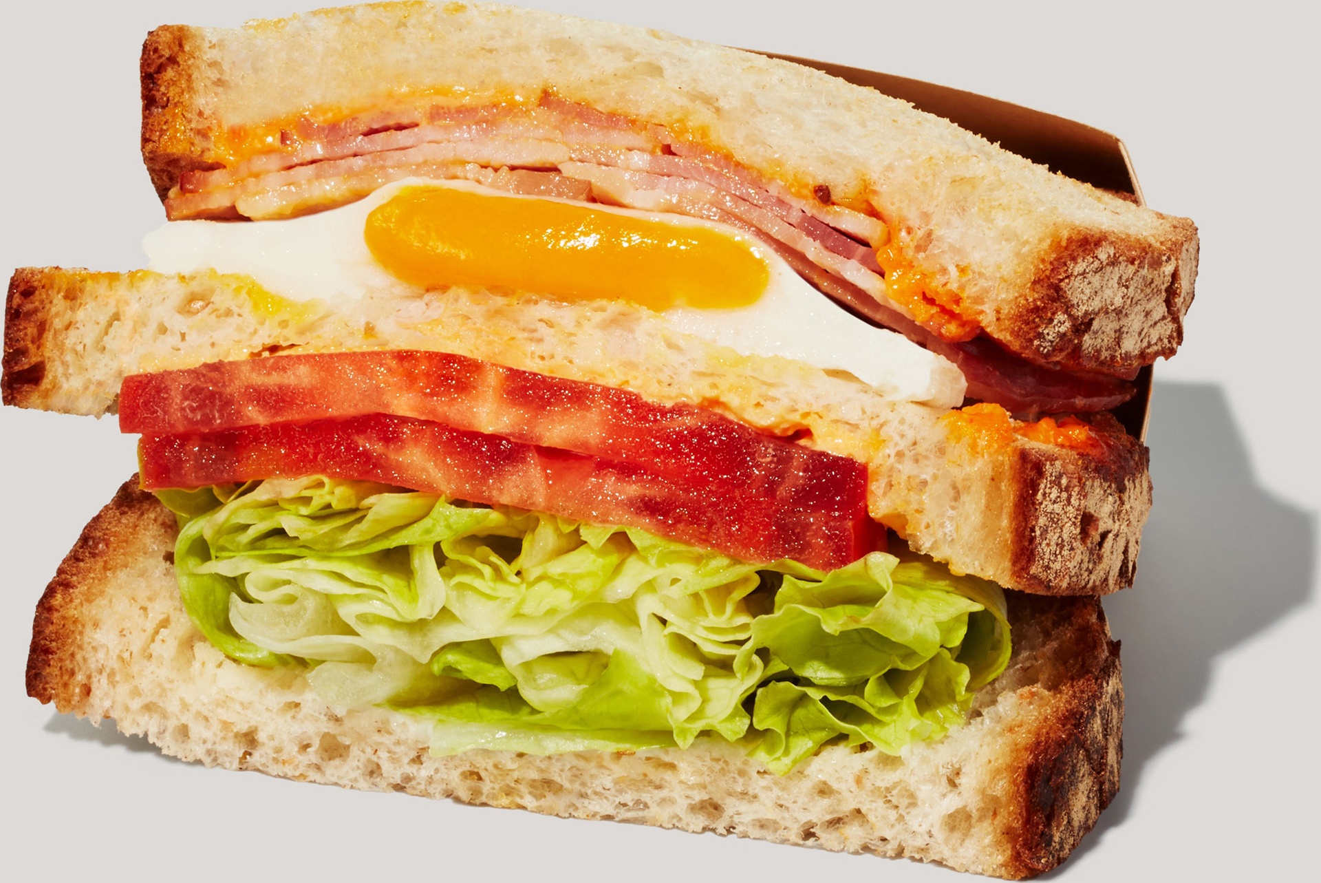 クラブハウス 石窯カンパーニュサンド