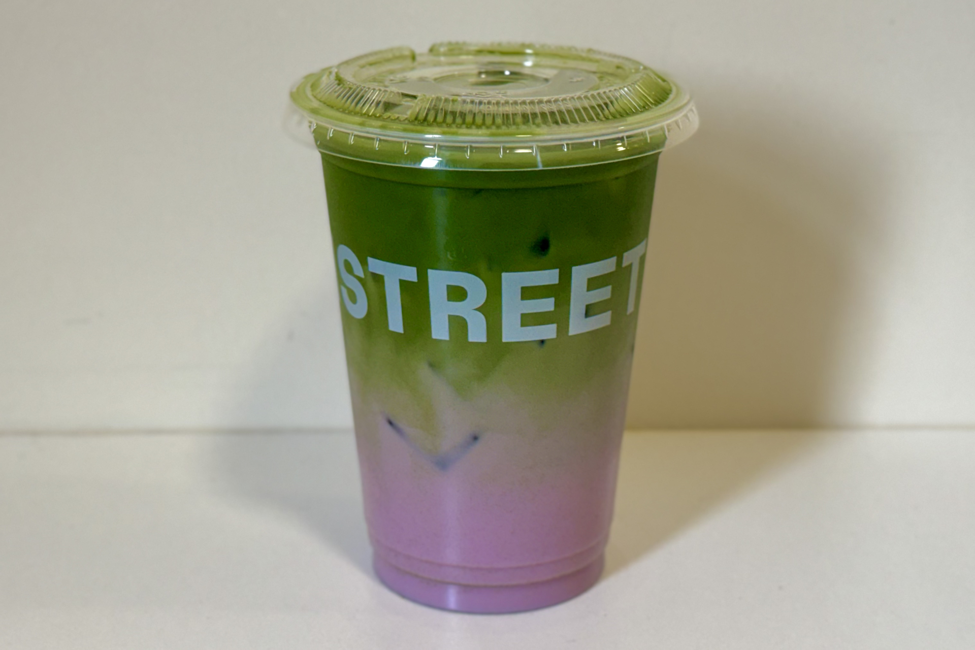 Blank Street「Iced Blueberry Matcha」