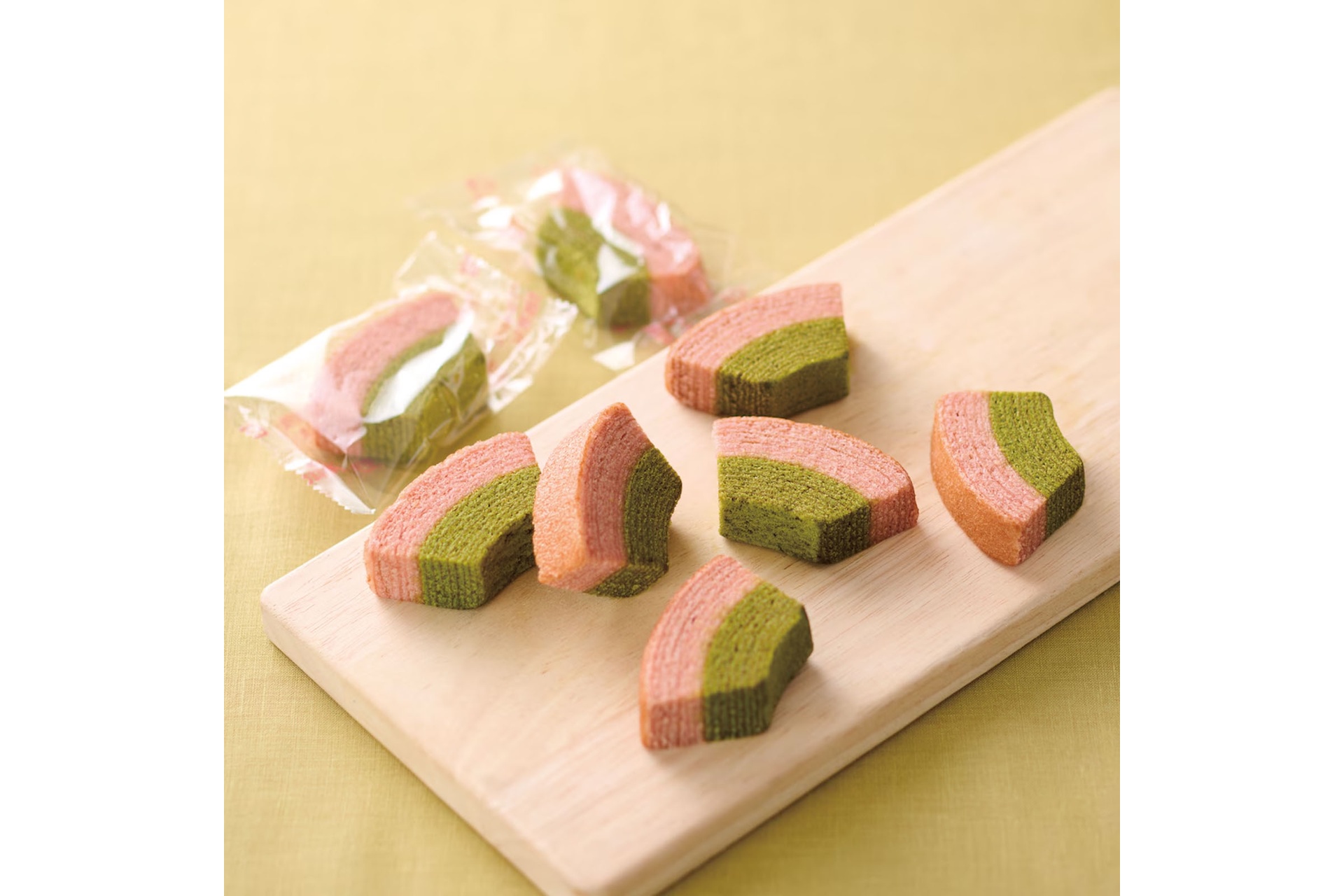 桜と抹茶のカットバウム