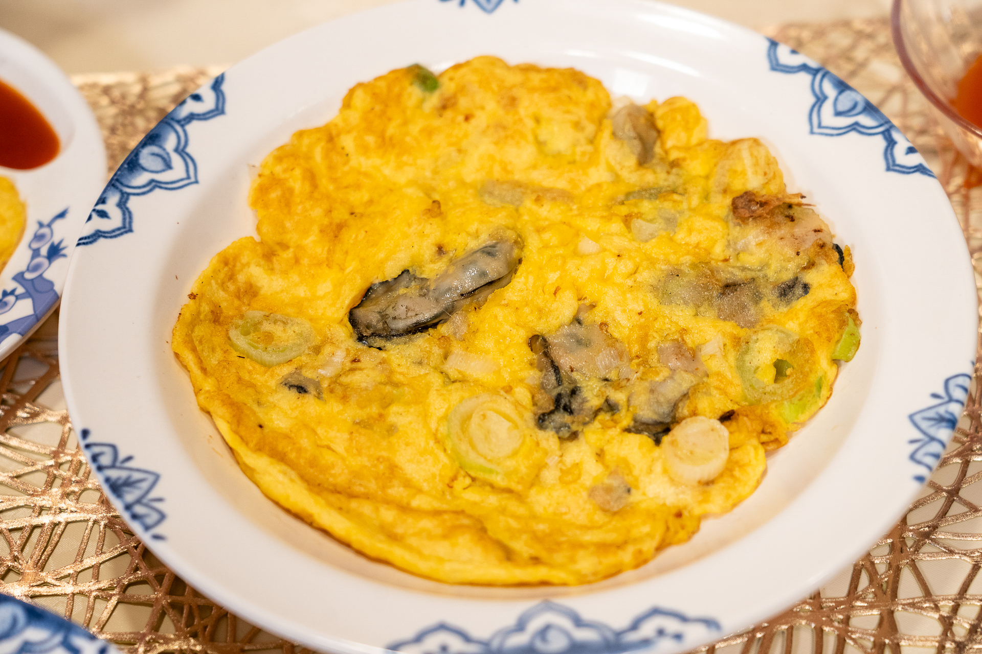 「蚵仔煎（牡蠣オムレツ）」（大 934円）