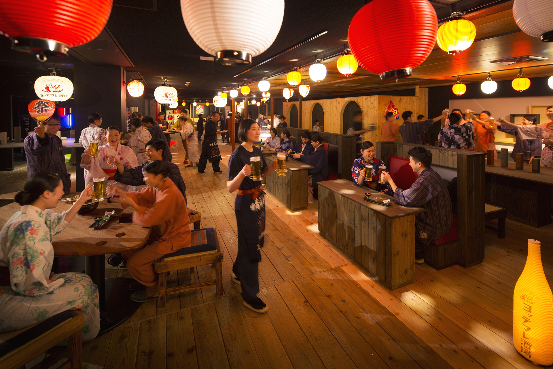 ヨッテマレ酒場