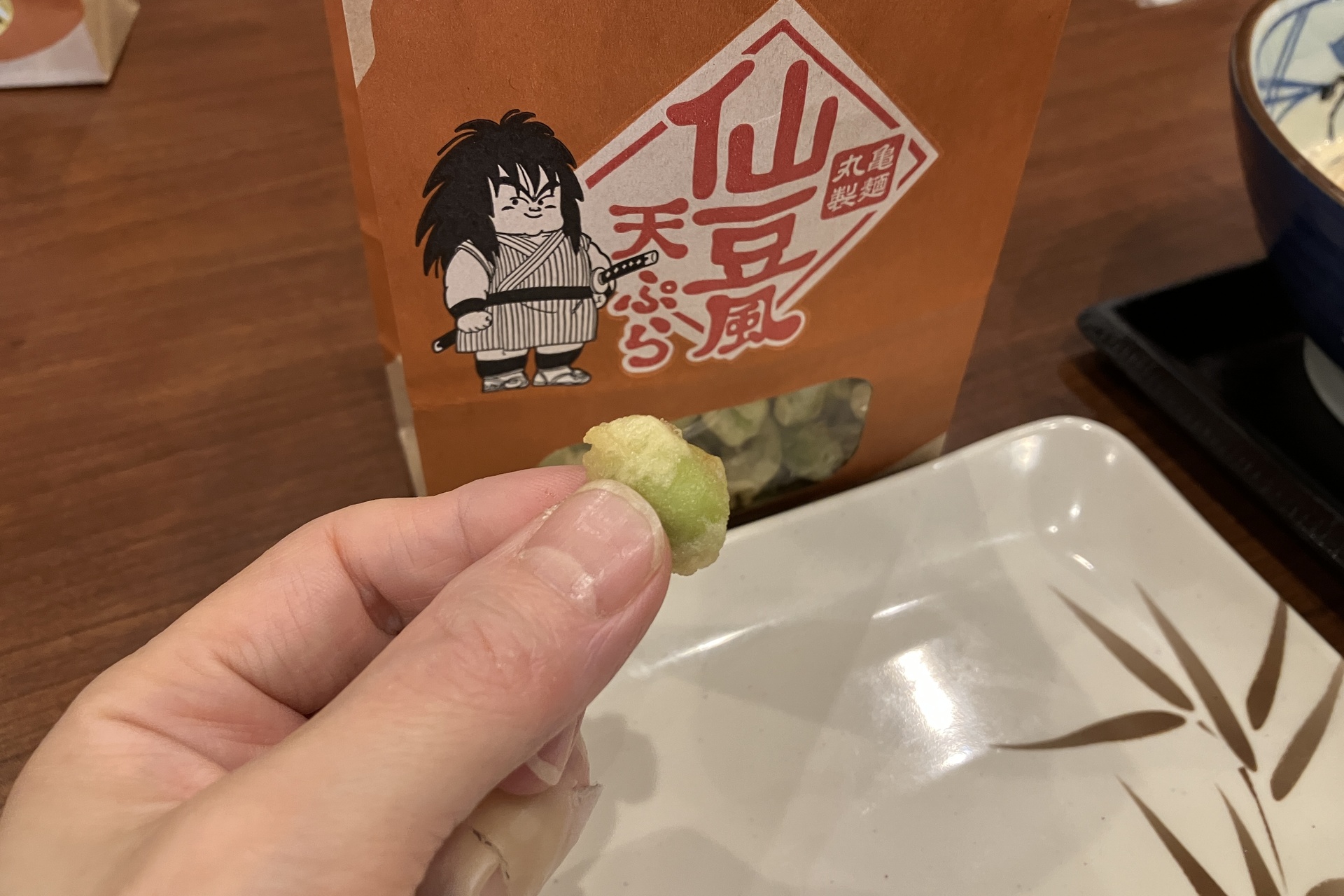 粒で揚げられておりパクパクいける