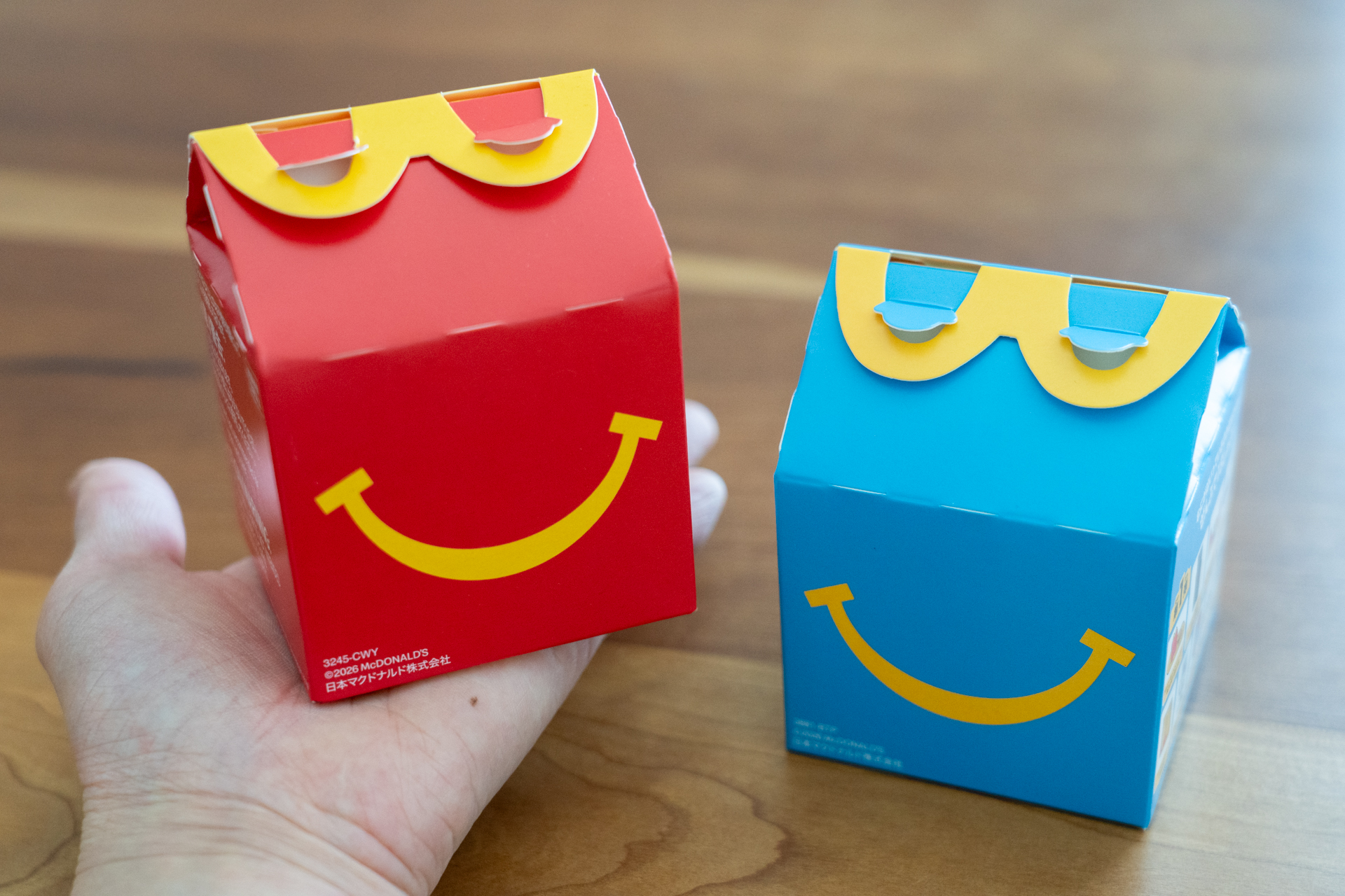 赤が第1弾、青が第2弾