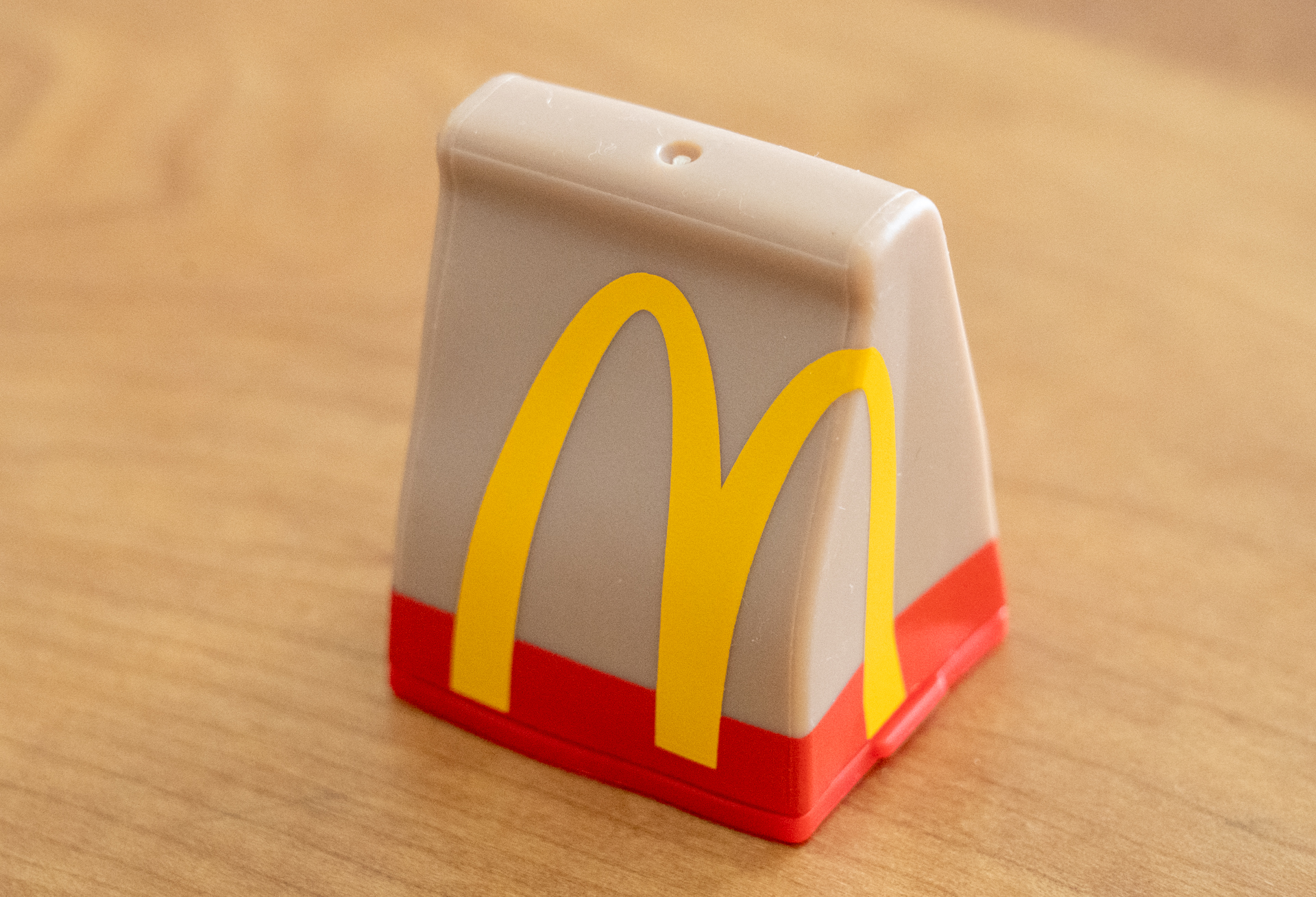 シンプルイズベストな「マクドナルドバッグ」