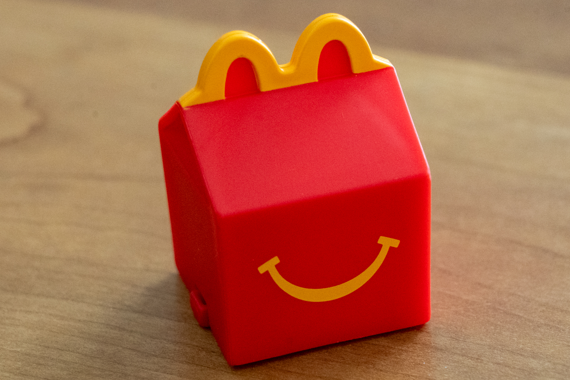 「ハッピーセット びっくりボックス」とちょっと似ている