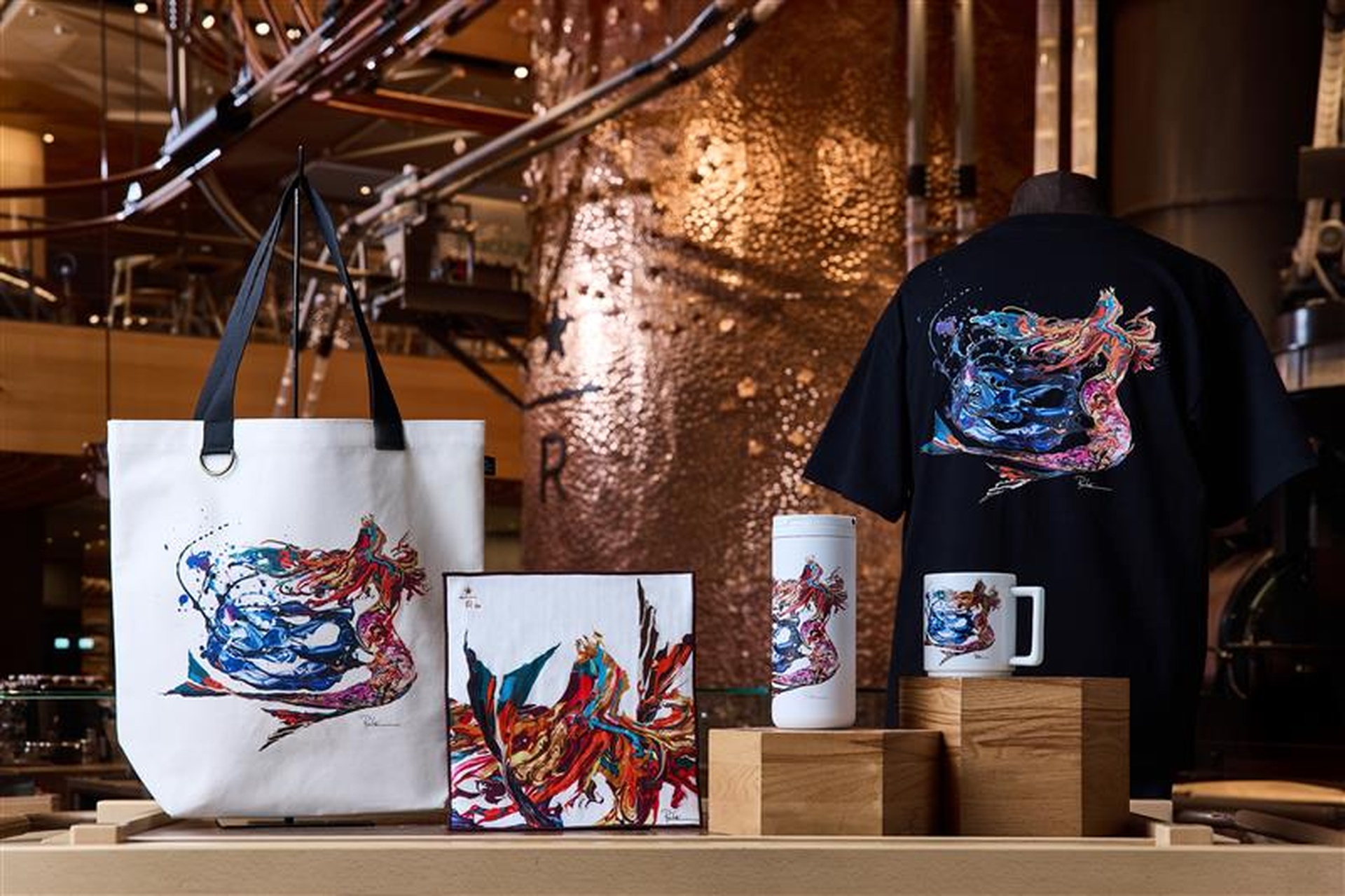 スターバックス リザーブ ロースタリー 東京の7周年記念グッズ