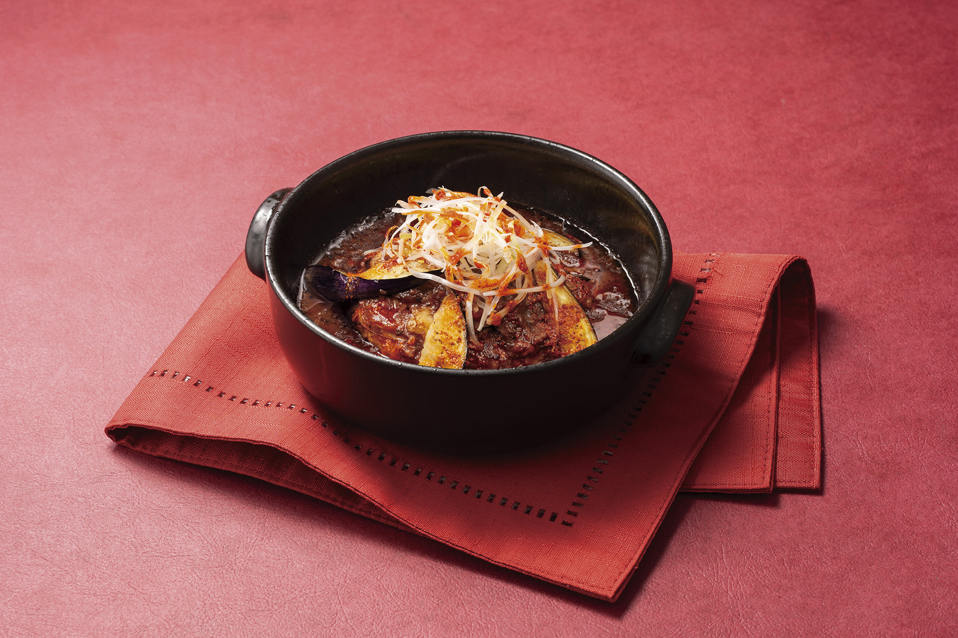 ［中国］「麻辣土鍋ハンバーグ」（1419円）