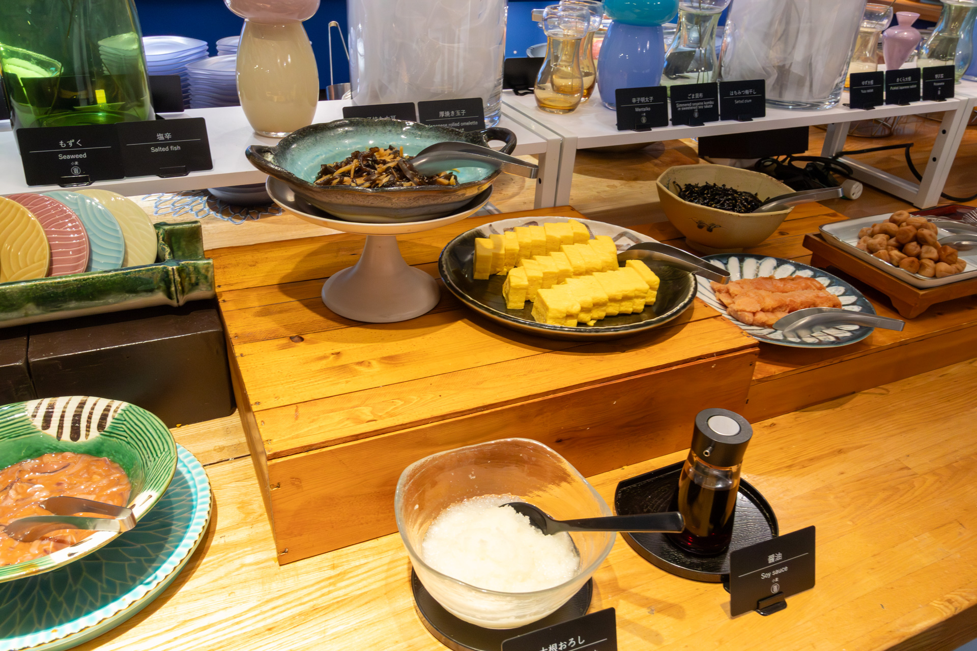 朝食も種類豊富なメニューから好みで選べる