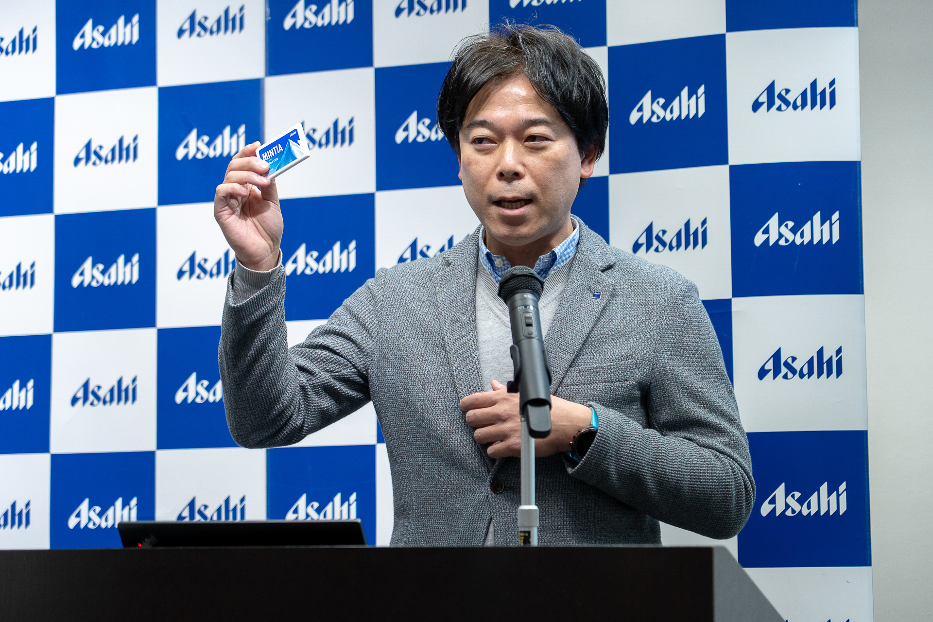 「マイクロストレスが増えている現代社会でミンティアを食べて、その都度リフレッシュしてもらいたい」とマーケティング一部長　河口文彦氏