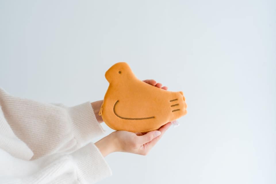 豊島屋「鳩サブローの日」に「鳩ぽっぽーち」「不思議グラス つめたく