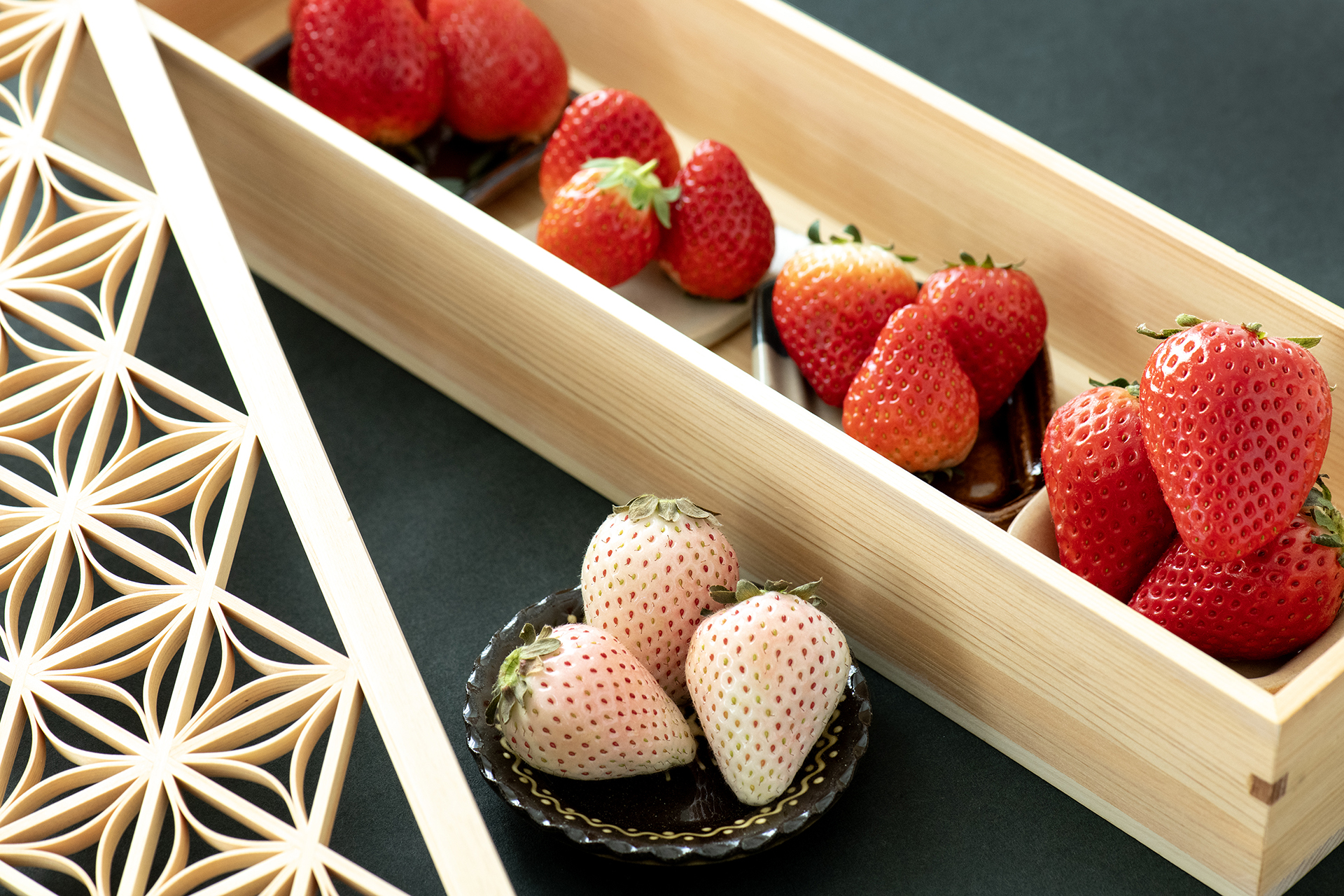 「いちごの食べ比べ」