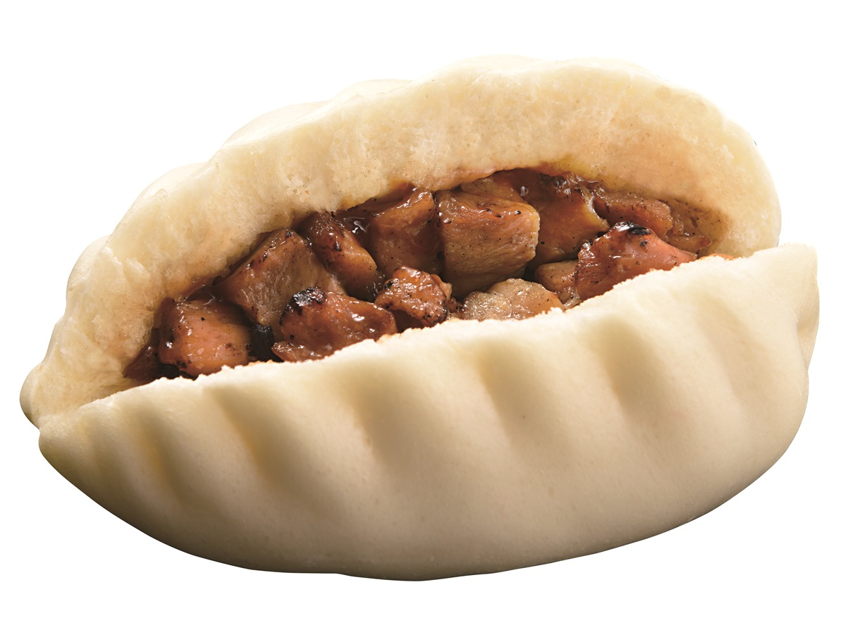 具材には炭火焼きで香ばしく仕上げた焼きとりを使用