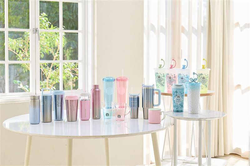 スターバックス コーヒーの春アイテム