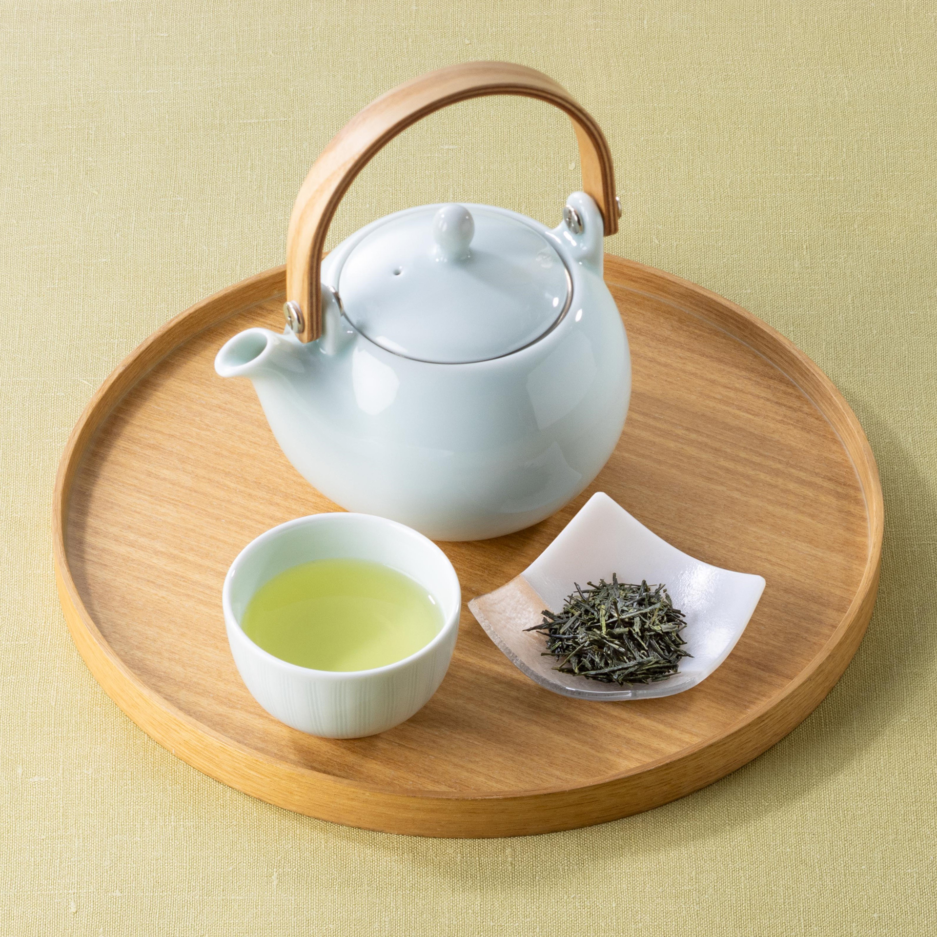 「静岡産 安倍川 本山茶（ほんやまちゃ）」（528円）