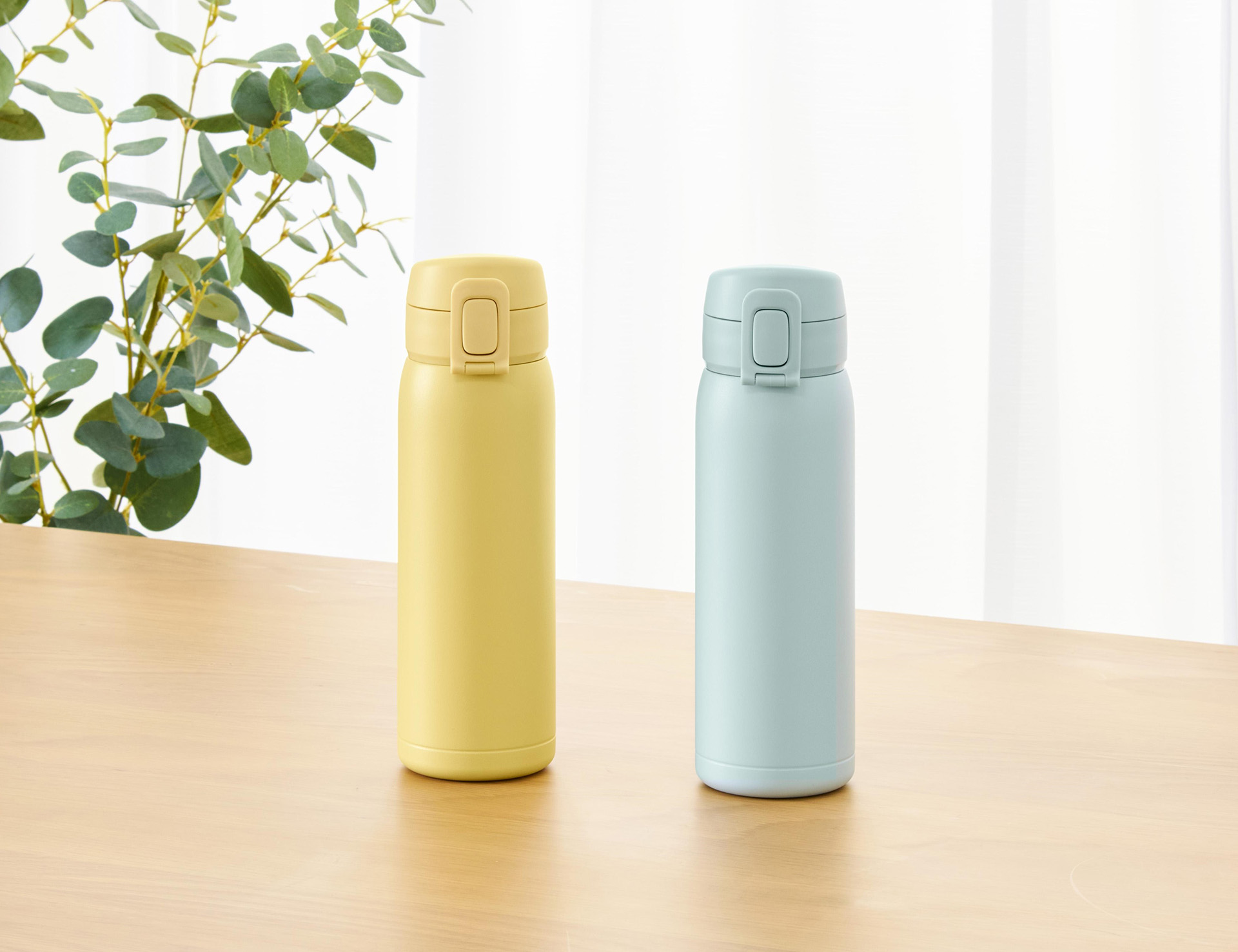 2026年春夏限定色のイエローとシーグリーン