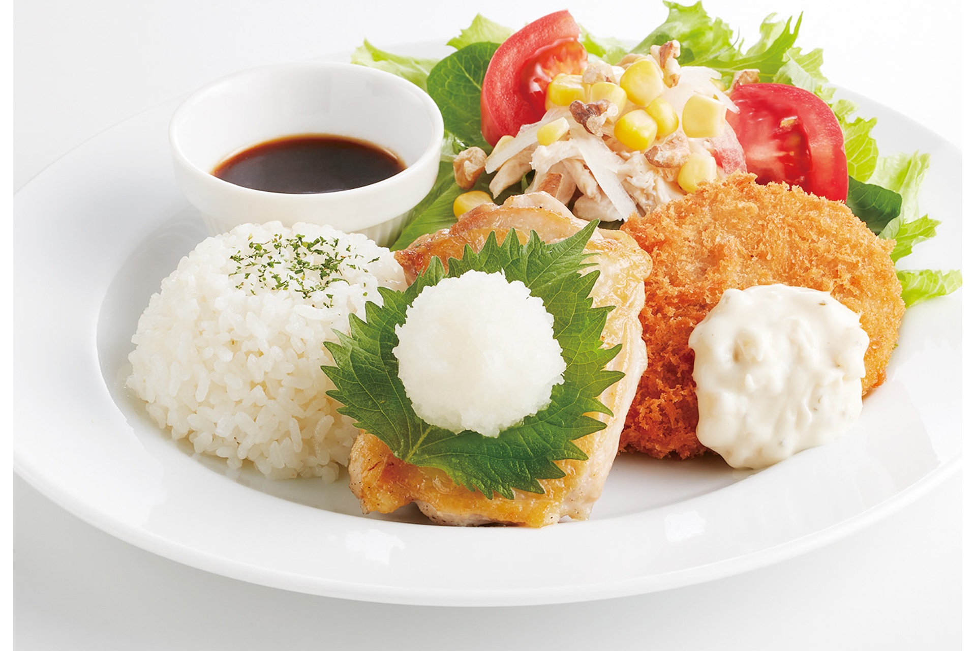 【木曜日】和風チキンステーキとポテトコロッケ＆蒸し鶏サラダ（スープバー付）