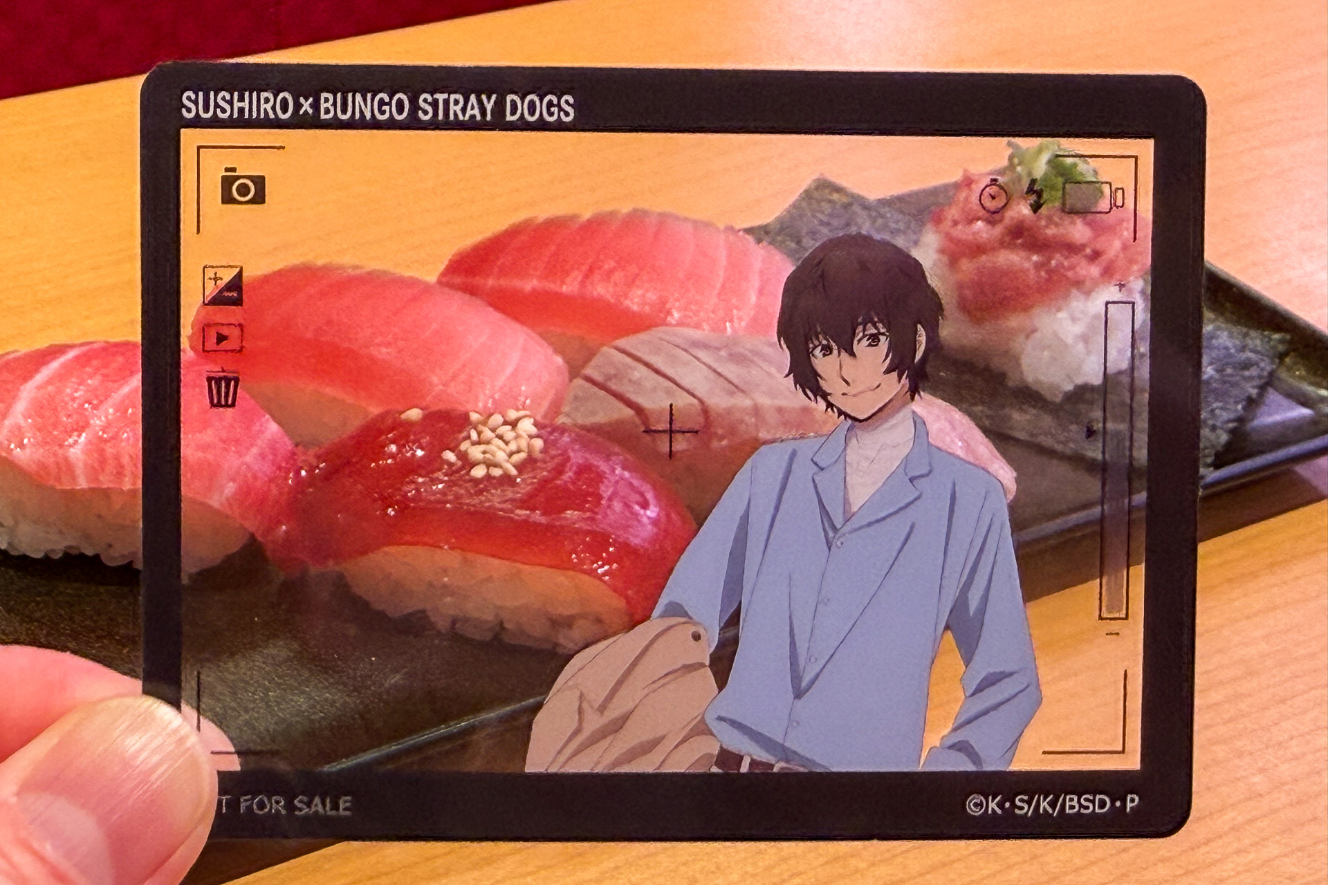 対象商品1点につき、ランダムで1枚提供。デザインは選べない