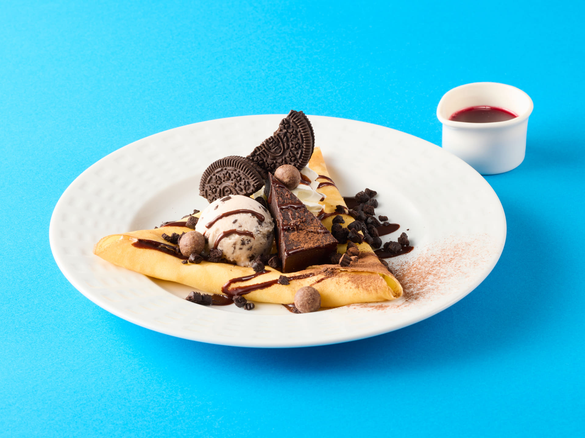「クッキー＆クリームクレープ」（649円）