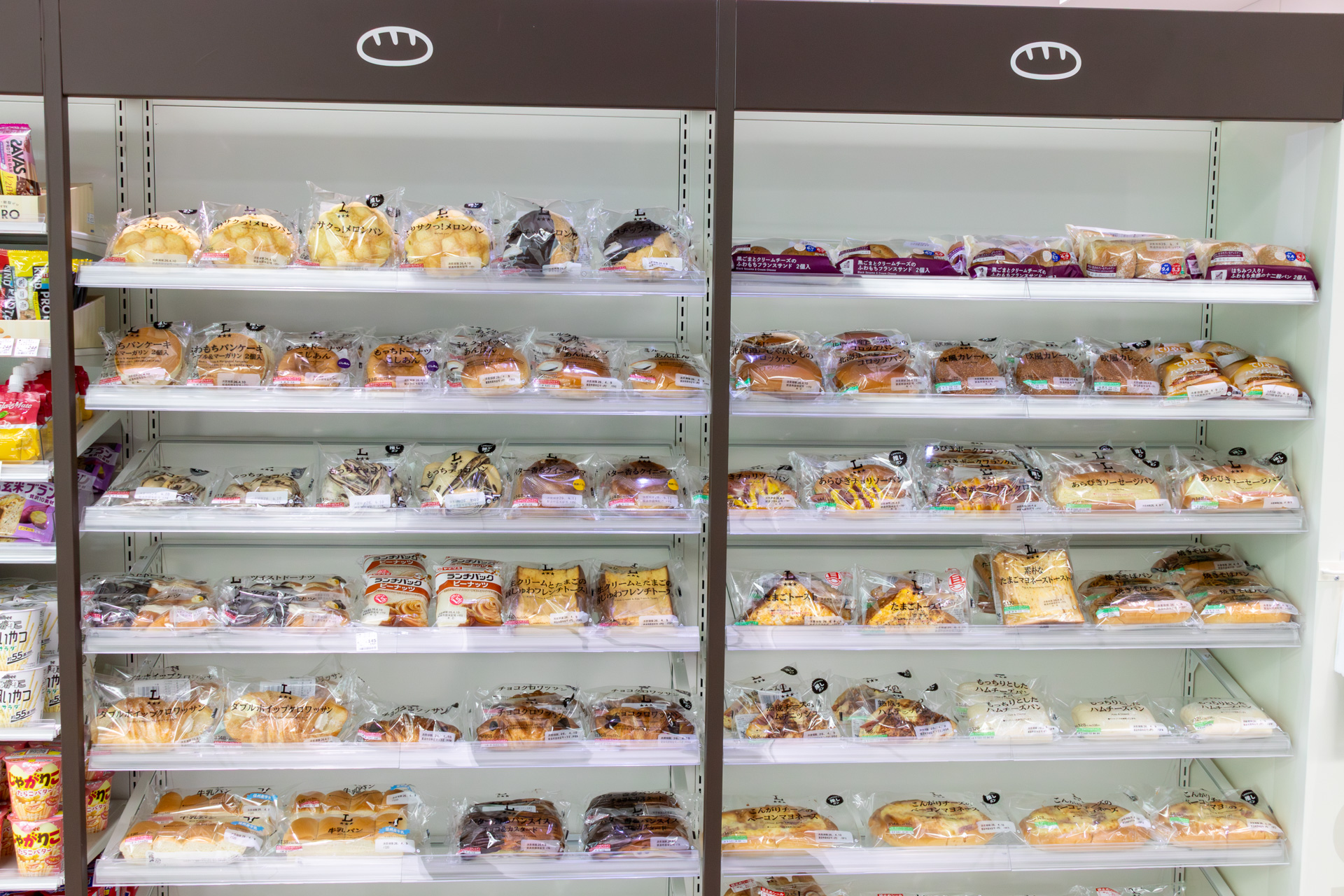 商品棚の幅は90cm