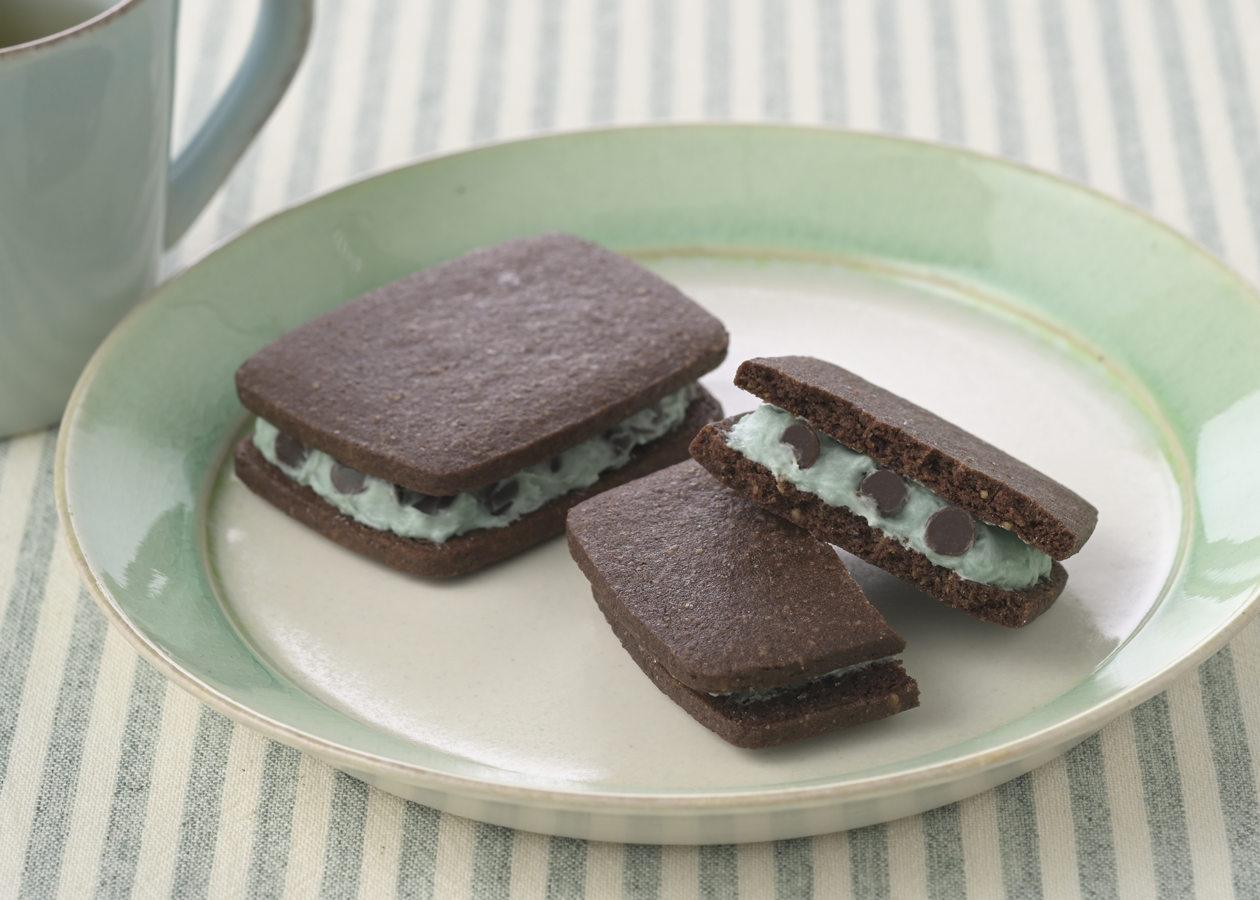 「チョコミントサブレ」（172円）