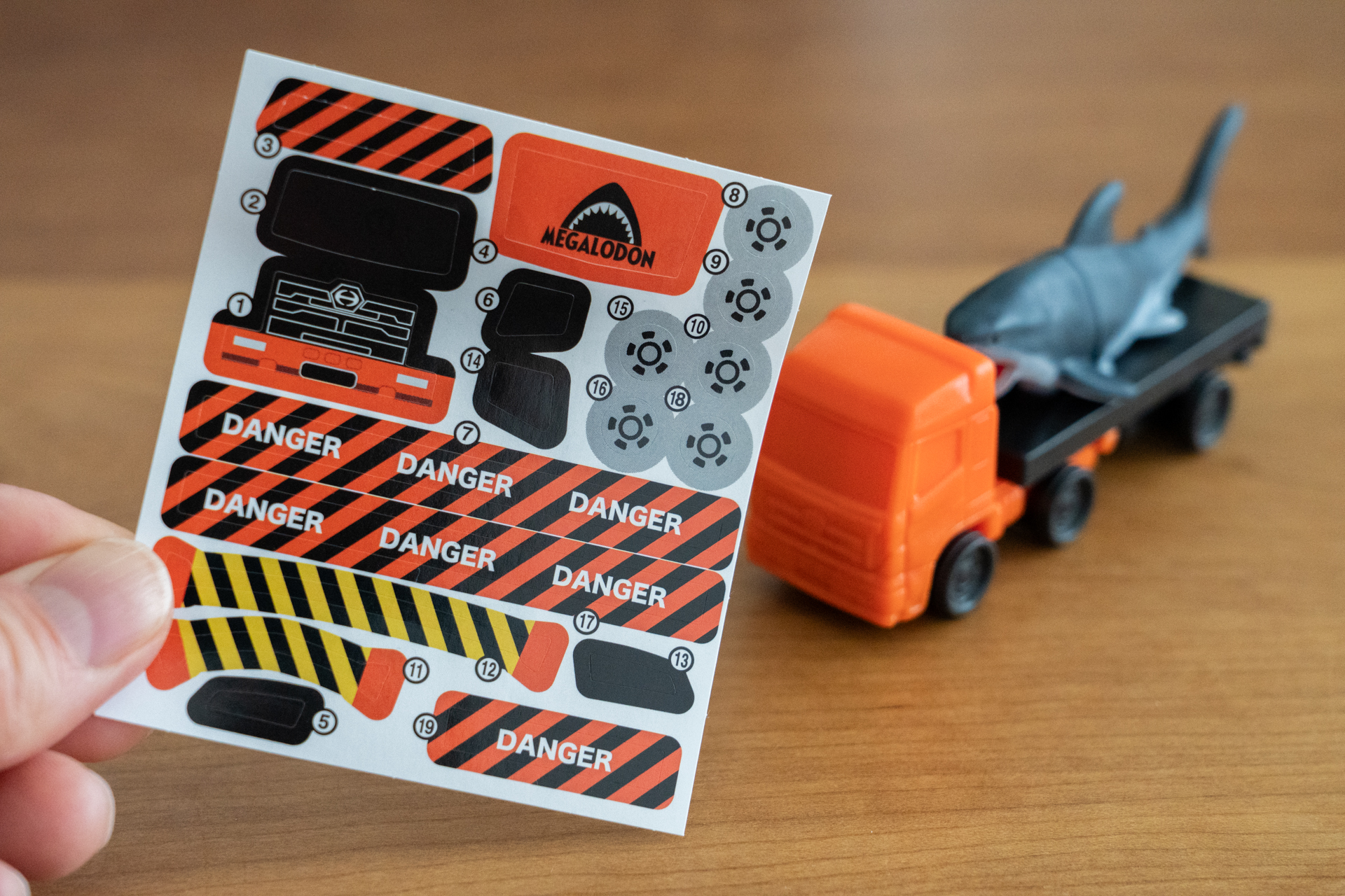 シール貼りは数が多いが楽しい