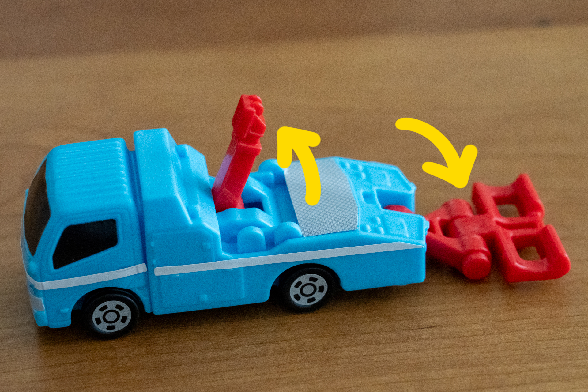 レッカー装置を上下に動かしたりできる