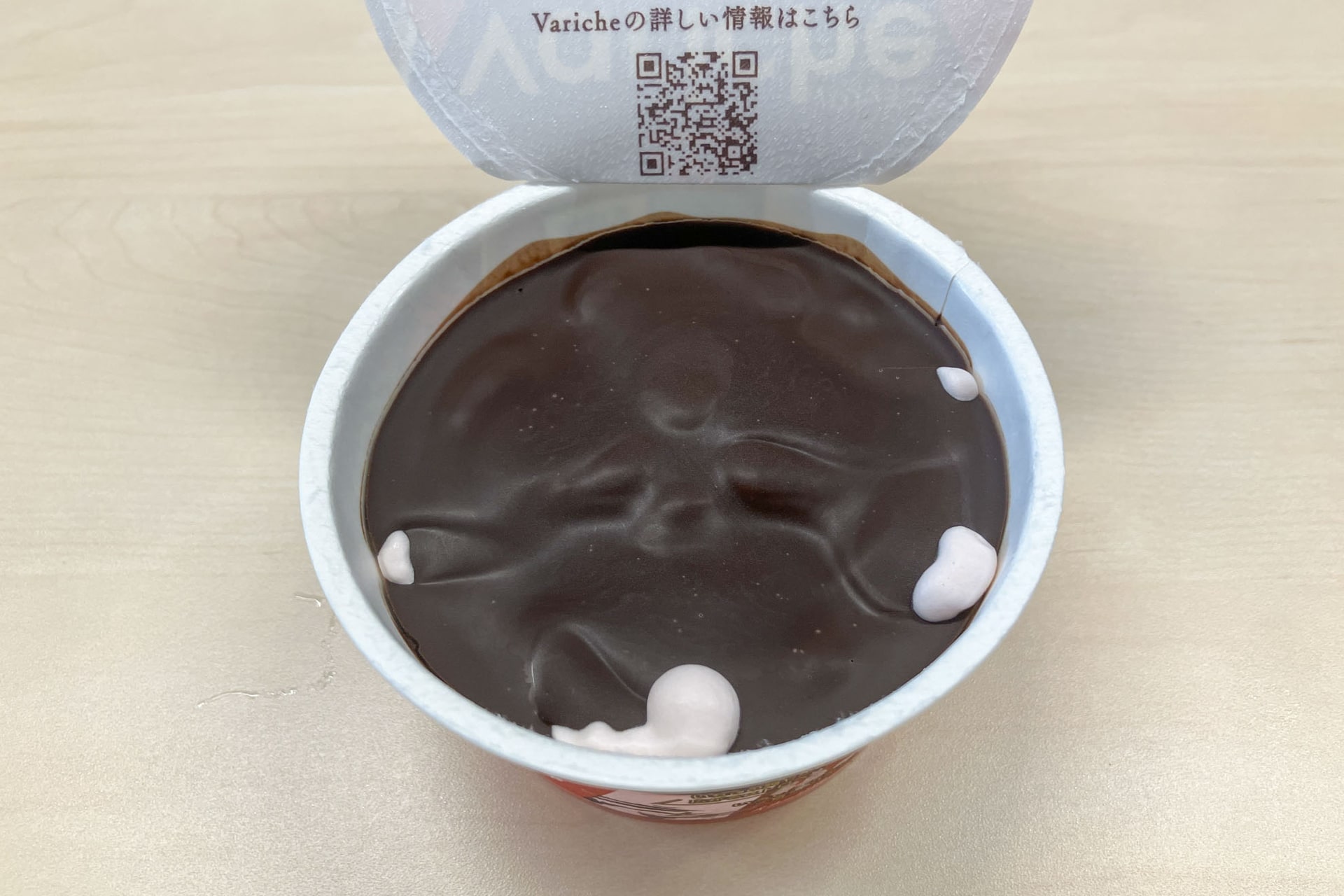 「Varicheチョコ＆ストロベリー」。甘酸っぱさとチョコレートが口に広がる