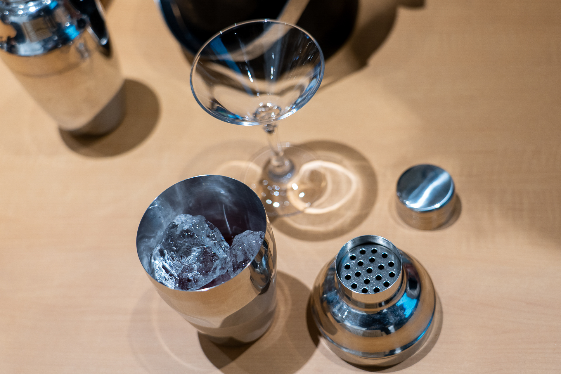 氷を7～8分目くらいまで入れる