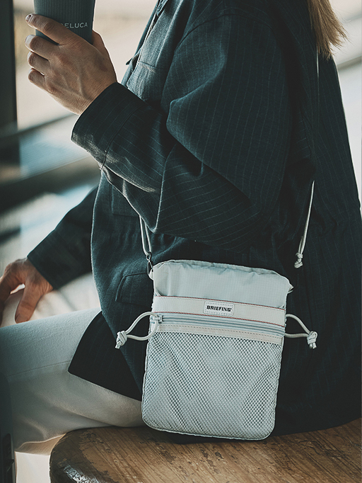 DEAN & DELUCA×BRIEFING「サコッシュトートバッグ」グレー