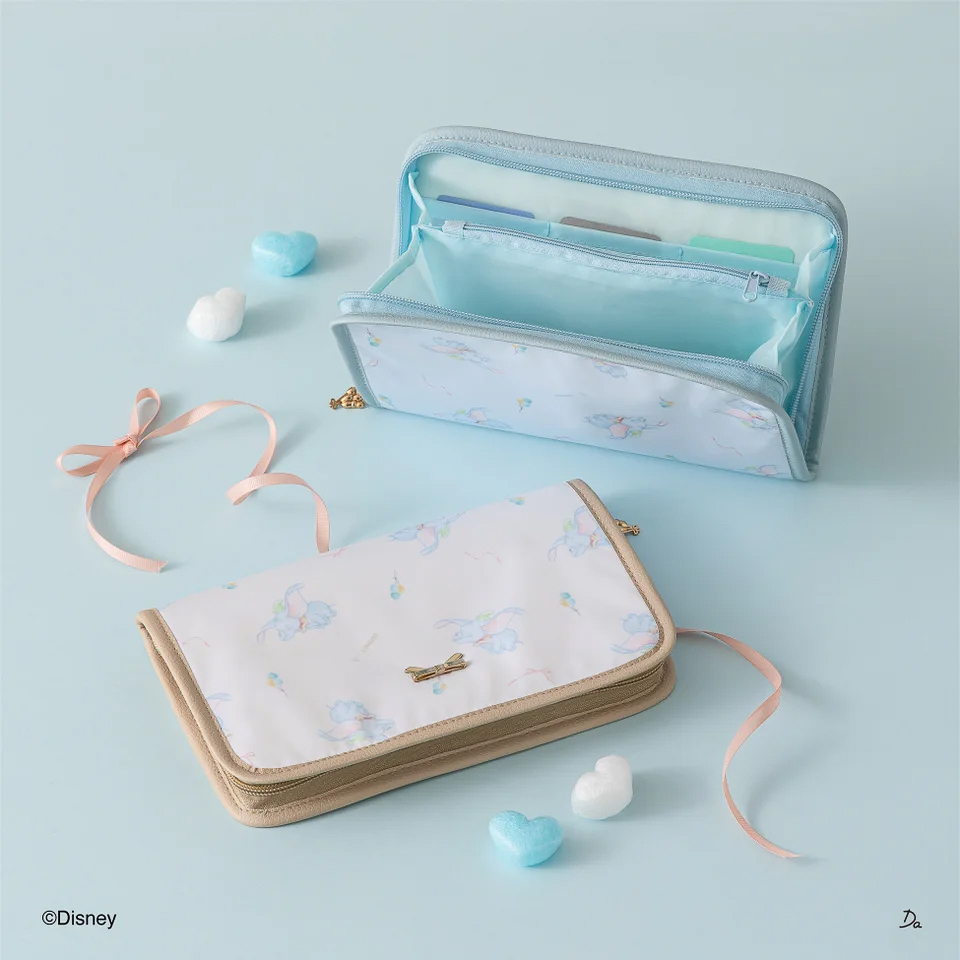 「収納ポーチ（全2種）」（各550円）