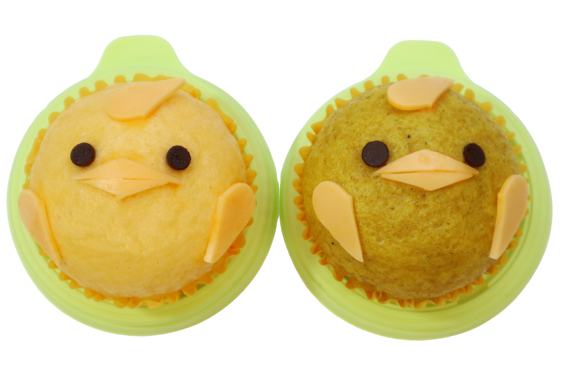 【マツウラベーカリー】「ぴよりんたまごぱん（カレー・クリーム）」（各501円）