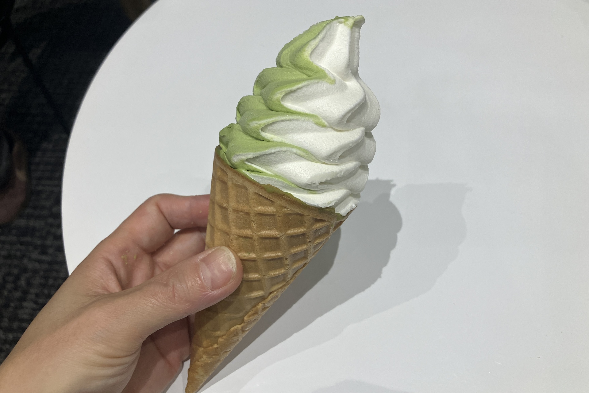 セブンプレミアム ワッフルコーン宇治抹茶ミルク