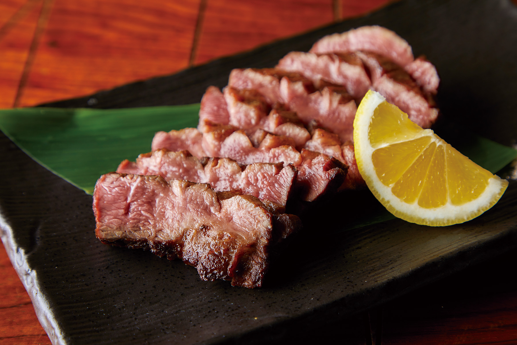 厚切り牛タン炭火焼き