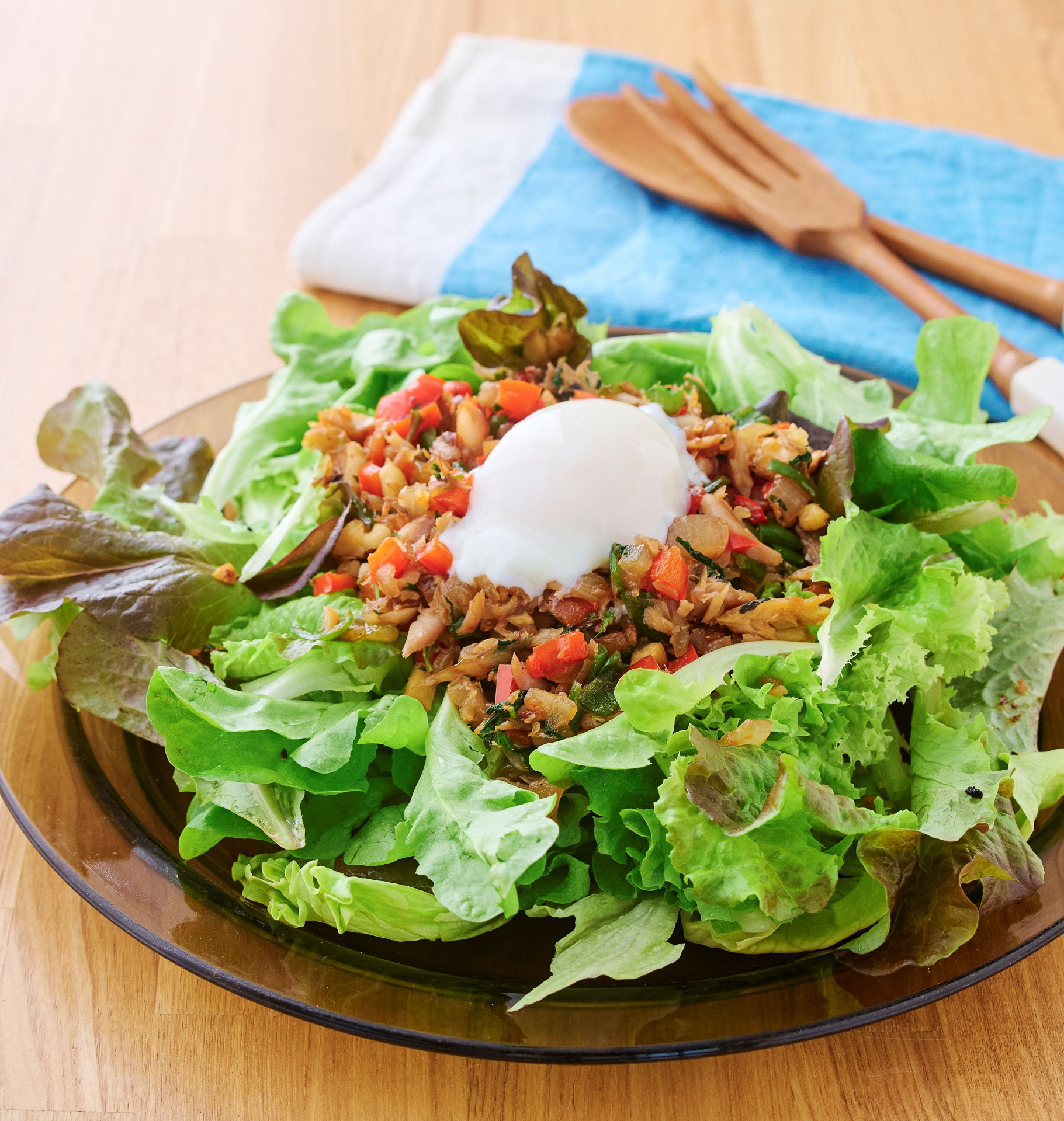 「アジガパオサラダ」