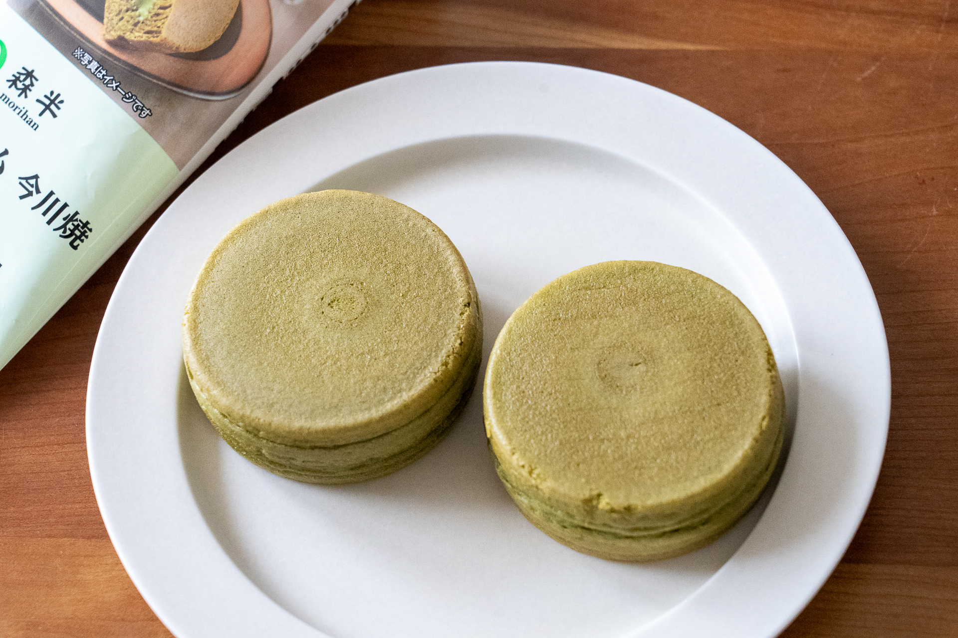 抹茶カラーの今川焼