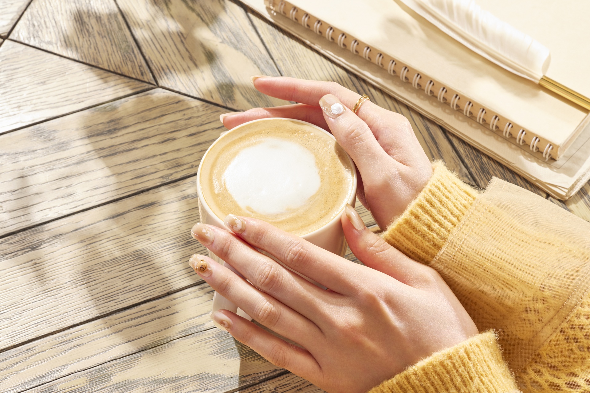 「ohora + STARBUCKS」のネイルシール全3種